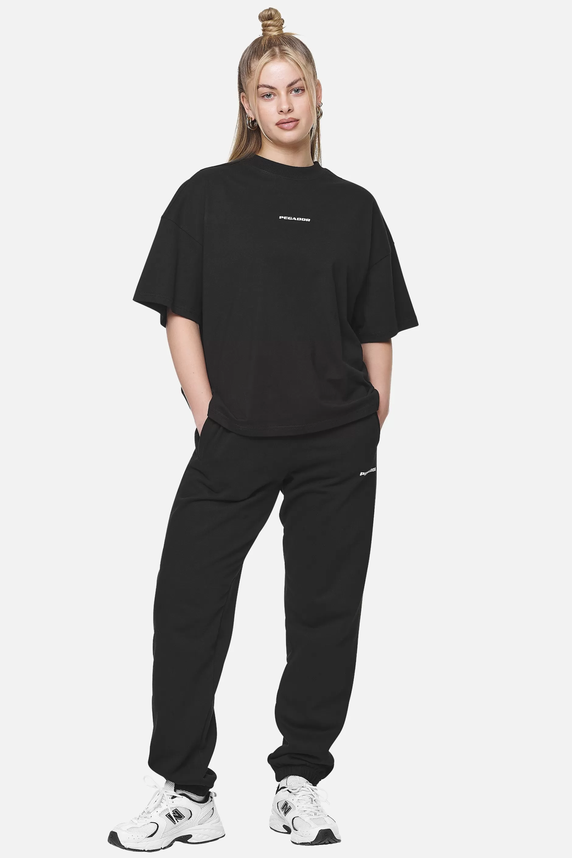 Store Pegador Arendal Logo Heavy Oversized Tee  Black White