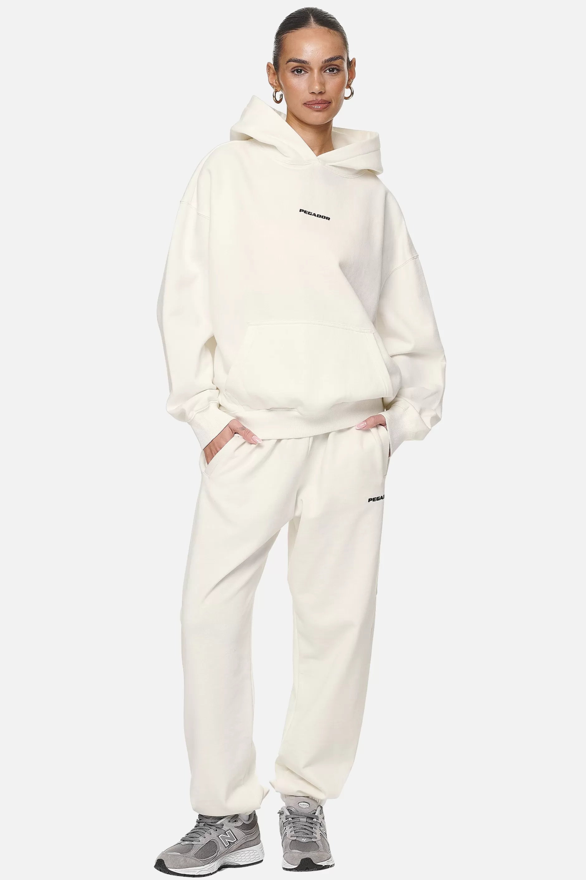 Best Pegador Clarita Logo Oversized Hoodie Washed Coconut Milk Black Gum