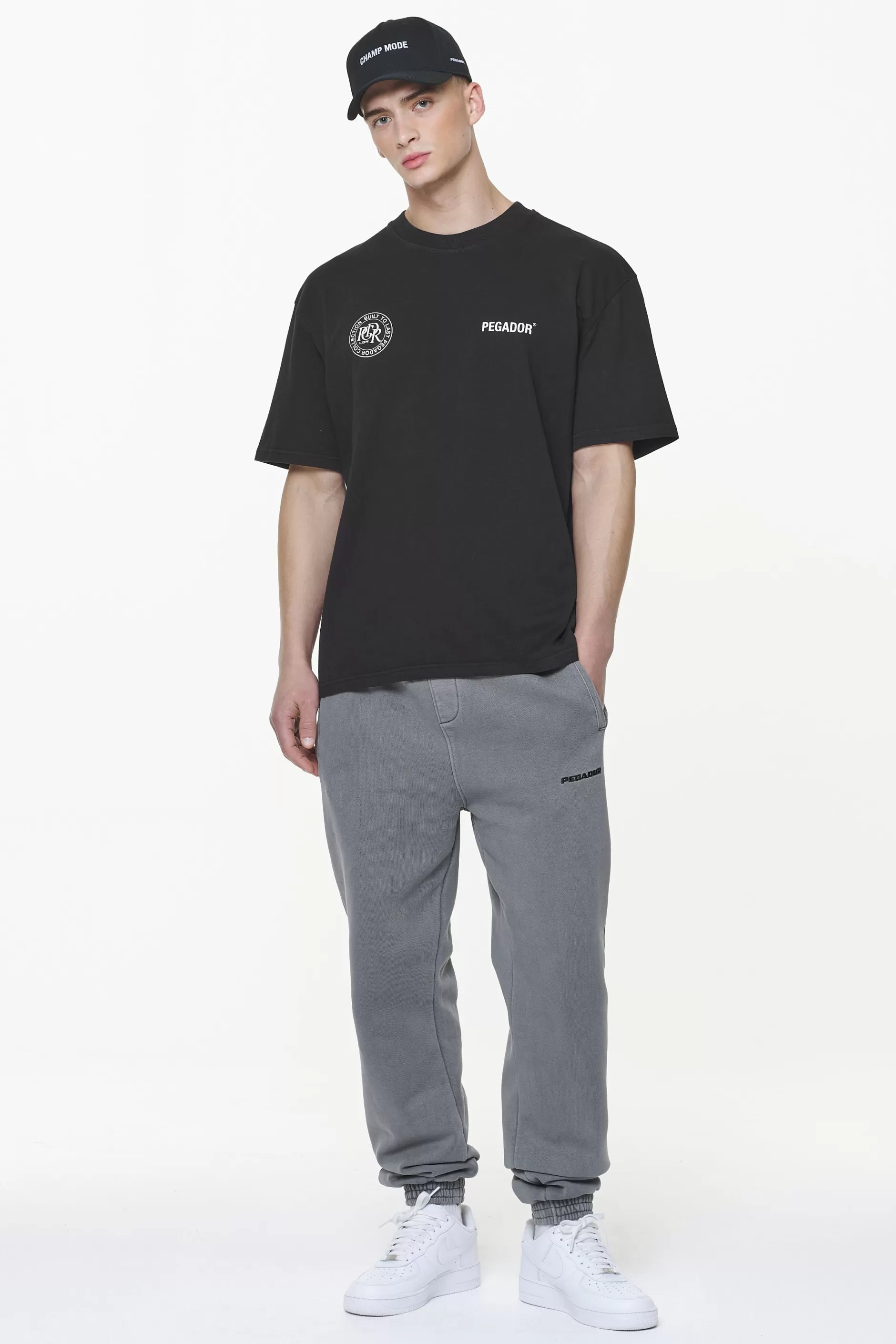 Shop Pegador Dike Oversized Tee Vintage Onyx Black