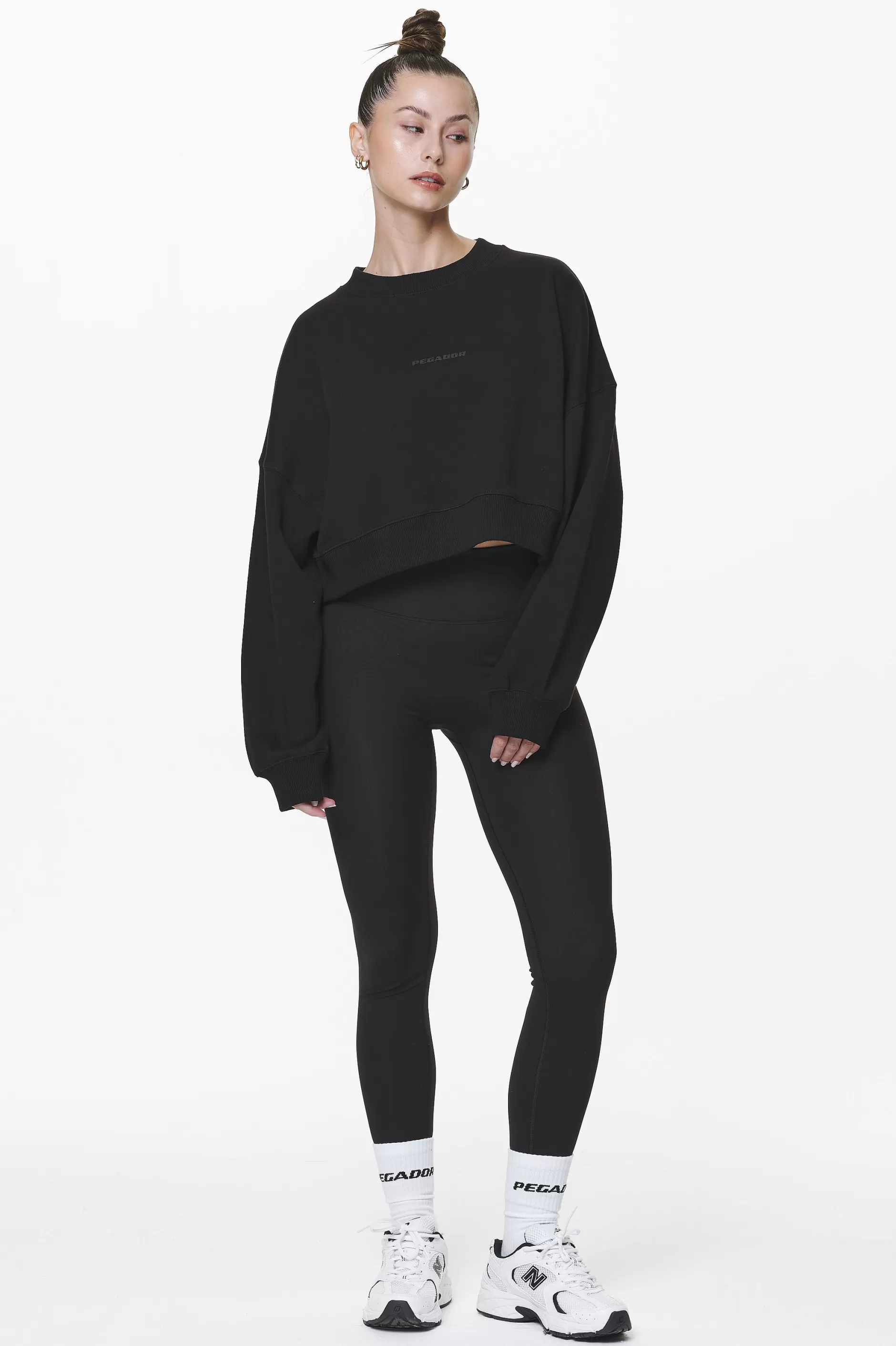 Discount Pegador Londa Cropped Oversized Sweater Black Gum