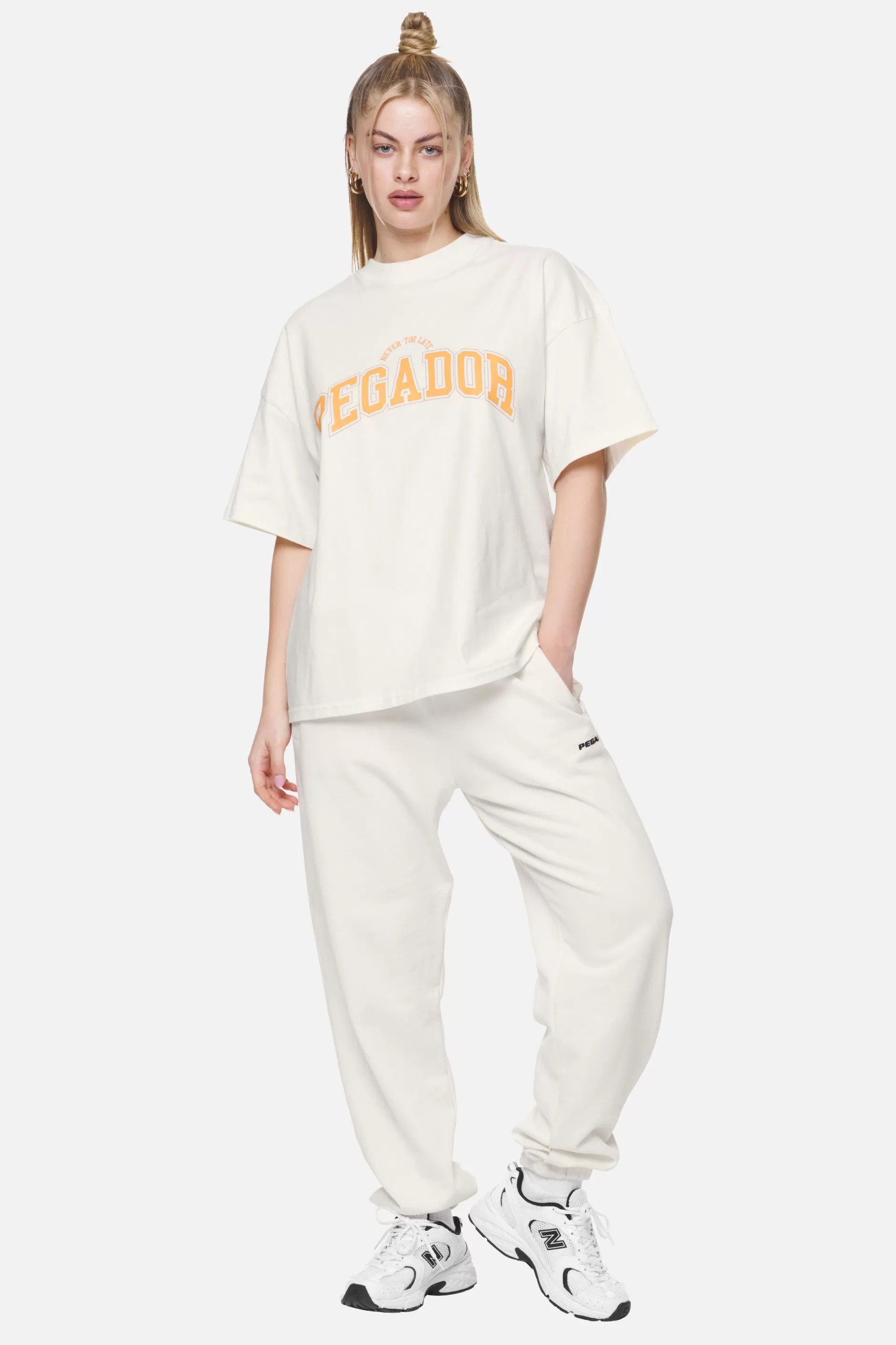 Store Pegador Wayruna Heavy Oversized Tee Washed Coconut Milk