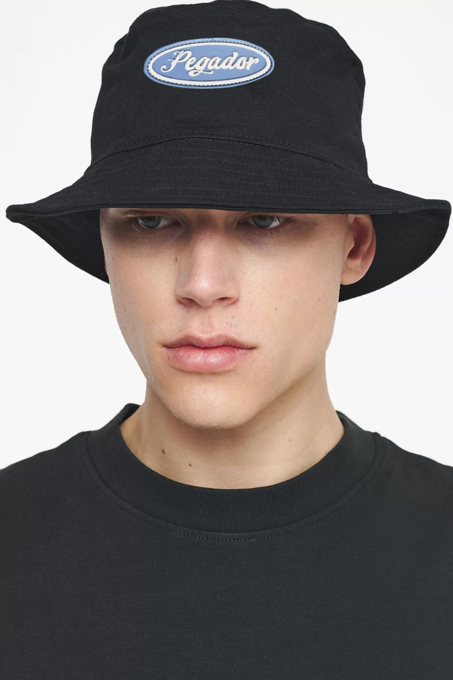 Shop Pegador West Bucket Hat Black